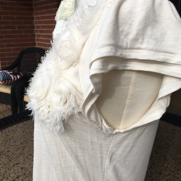 New Directions Petite Creamy Top Lot, Two PXL Tops - Picture 14 of 16